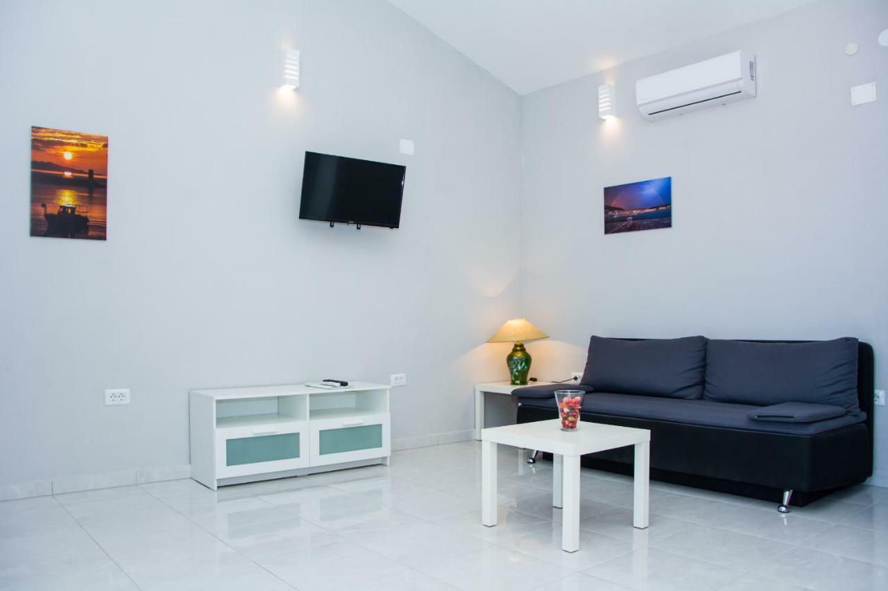 Apartment Dada *